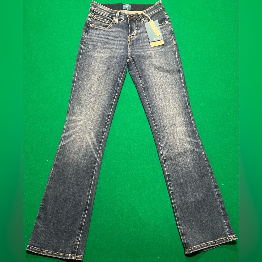 JAG Midrise Eloise Boot Cut Jeans Size 2P New With Tags Originally $79